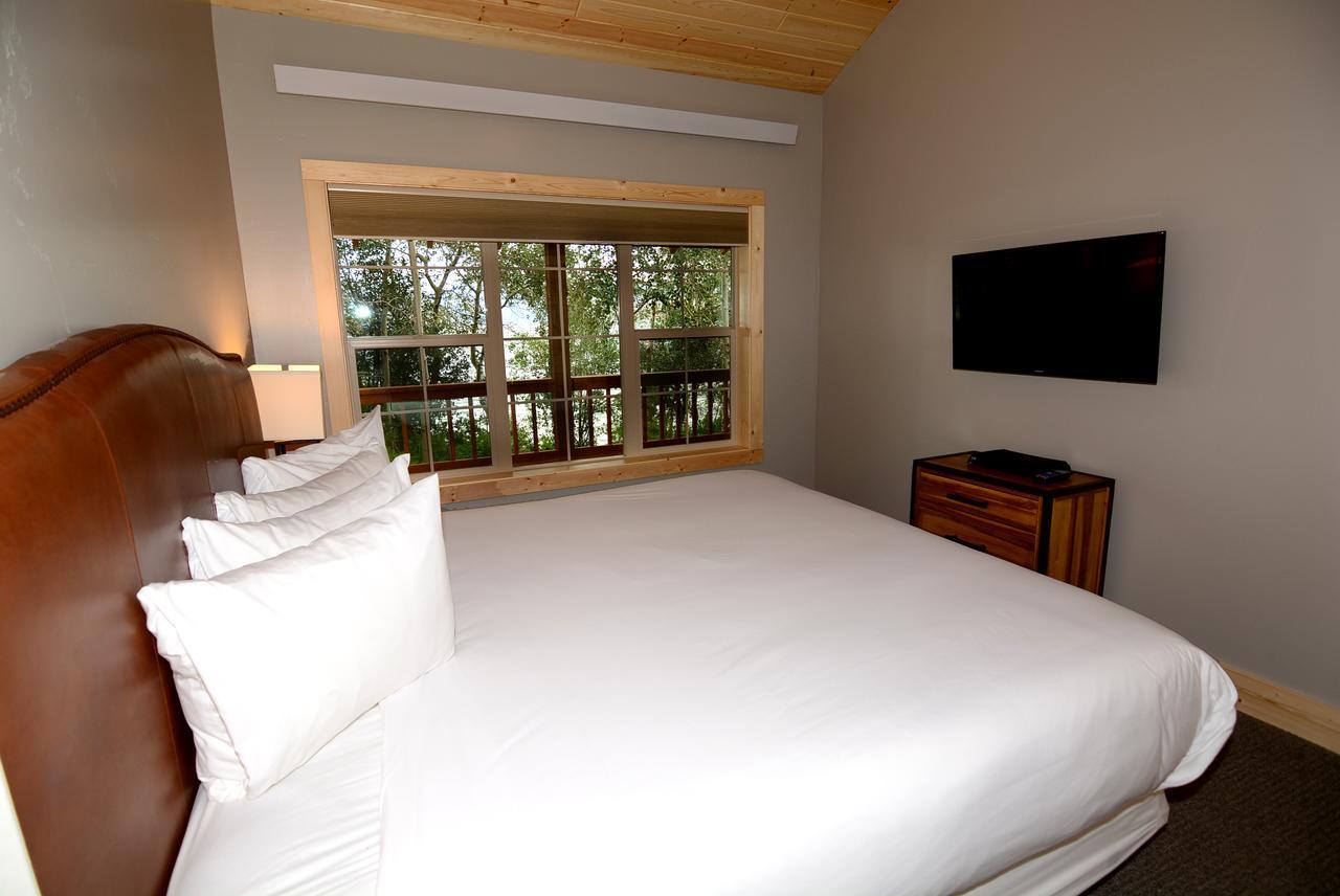 Lakeside Lodge Resort And Marina Pinedale Exterior photo